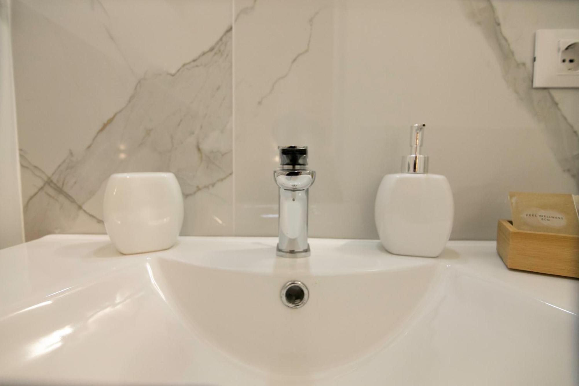 פלרמו Villareale47 Luxury Suites & Rooms מראה חיצוני תמונה